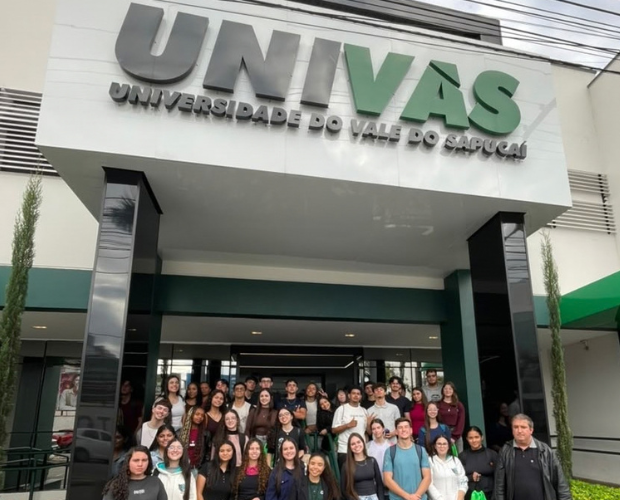 Alunos da Escola Estadual Cel. Ananias de Andrade visitam a Univ�s